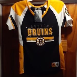 Womens bruins shirt